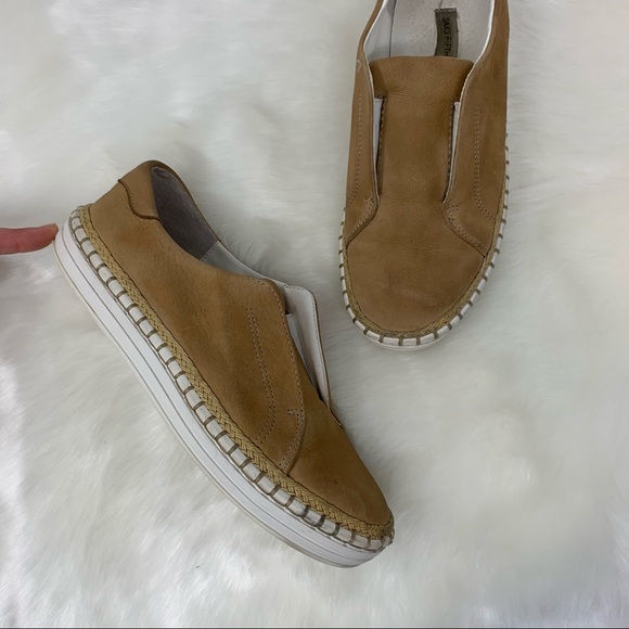 SAKS FIFTH AVENUE leather sneakers no laces - Picture 1 of 11